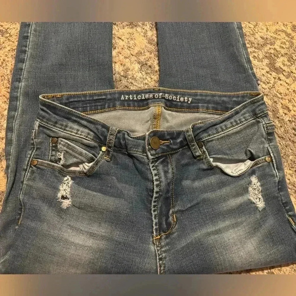 💕3/$25💕 Article of Society  Skinny Jeans with raw hem - Picture 6 of 7